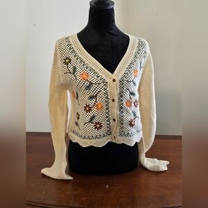 SHEIN Size Small Cream Embroidered Floral Cropped Long Sleeve Cardigan